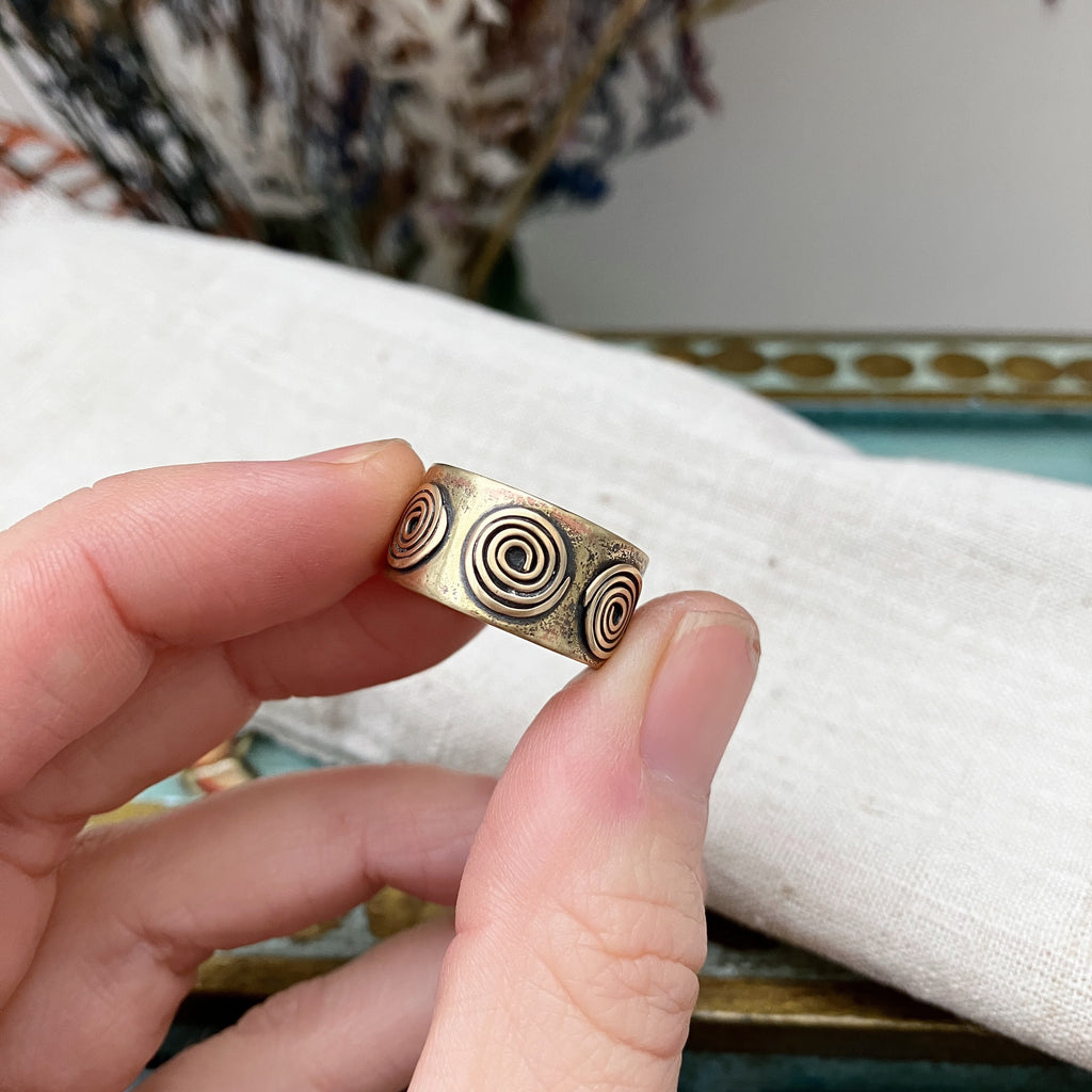 Rustic Spiral Chunky Ring