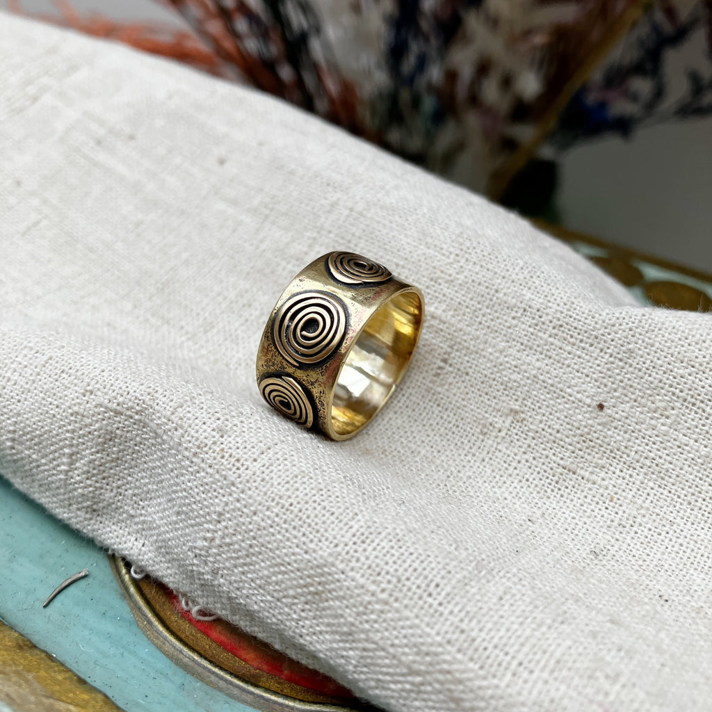 Rustic Spiral Chunky Ring
