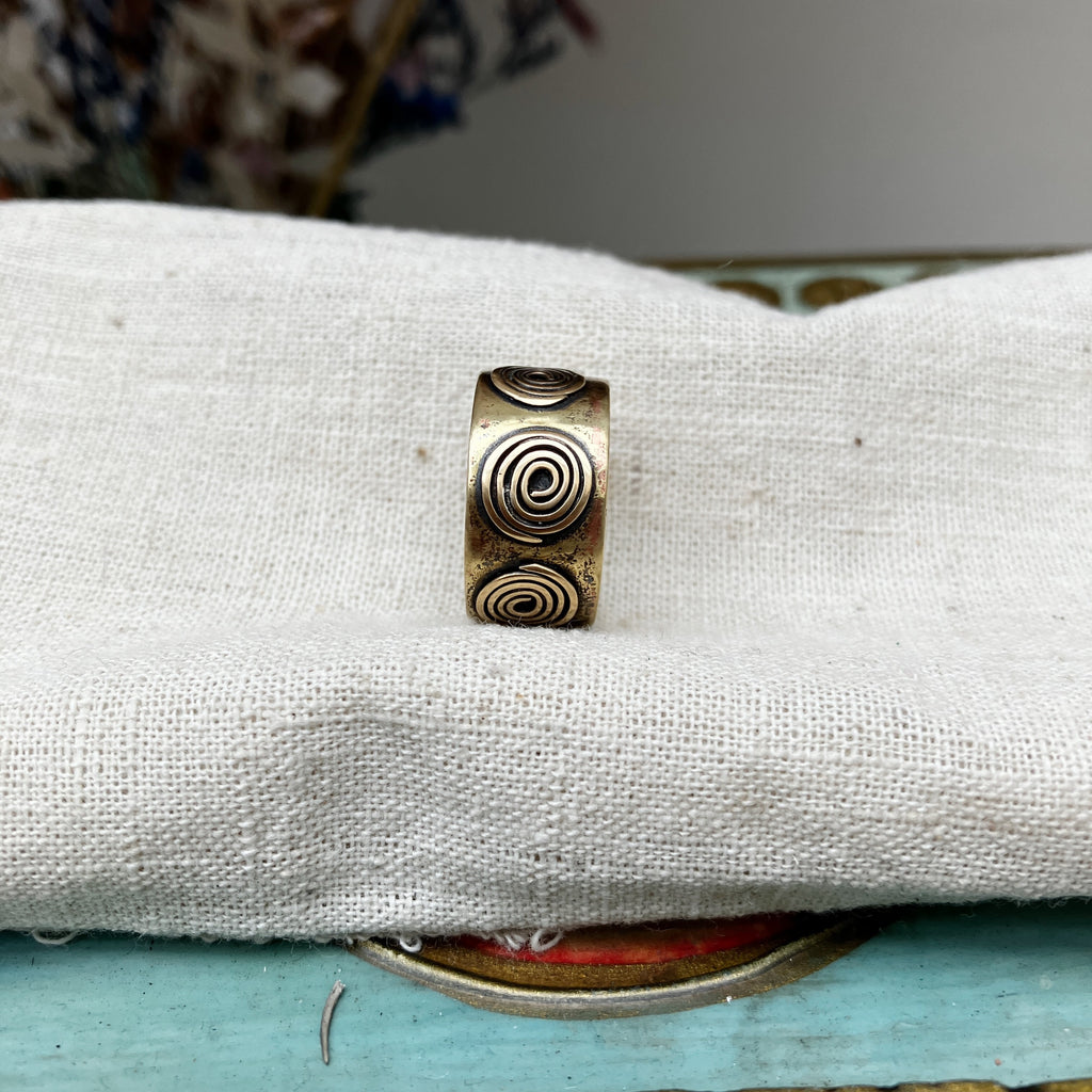 Rustic Spiral Chunky Ring