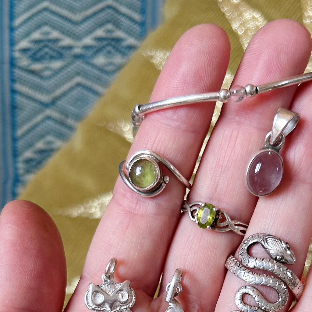 Celtic Peridot Silver Ring P