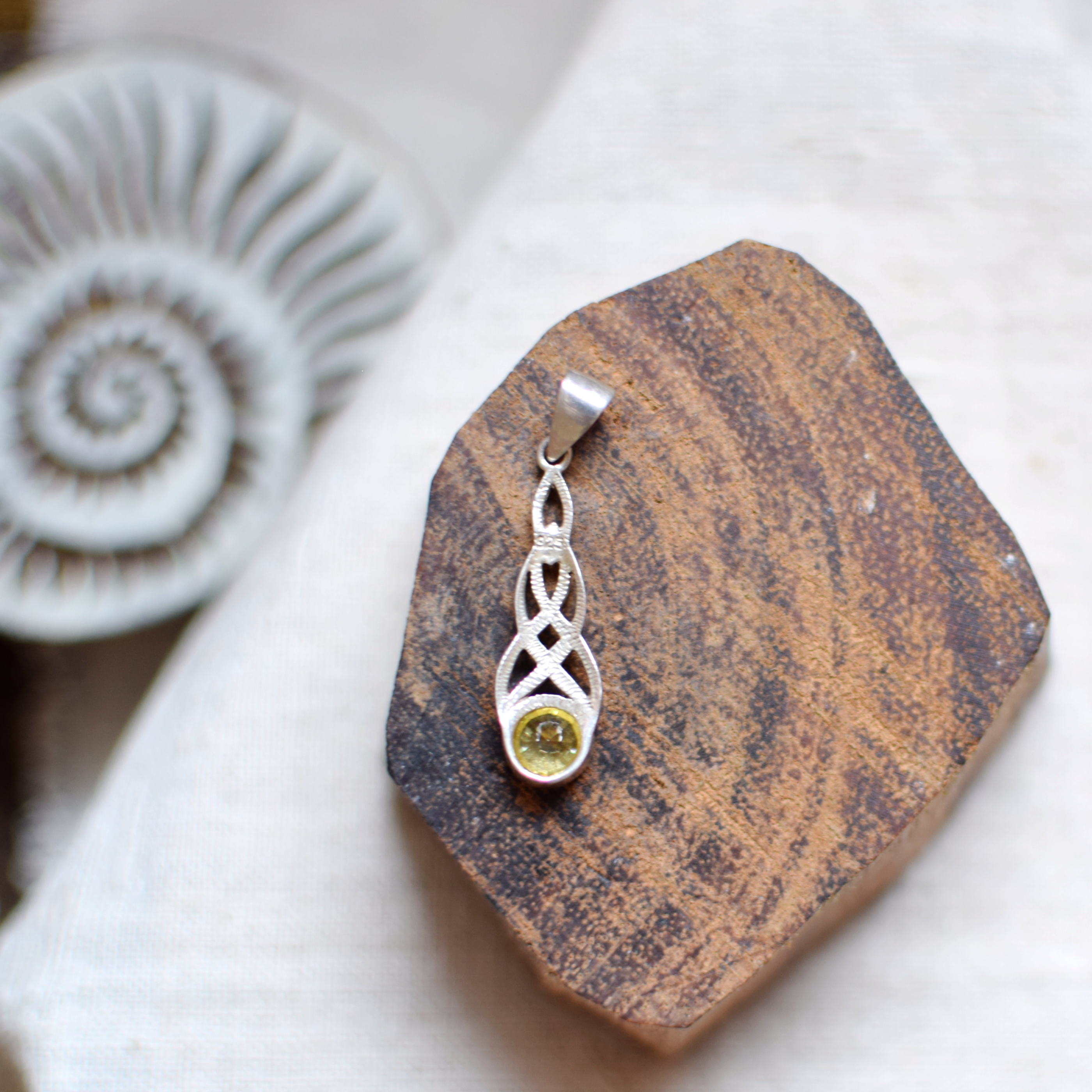Celtic Citrine Silver Pendant